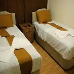 Sur 1 Ξενοδοχείο 2*