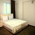 Ξενοδοχείο Sur 1 2*
