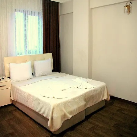 Otel Sur 1 2*